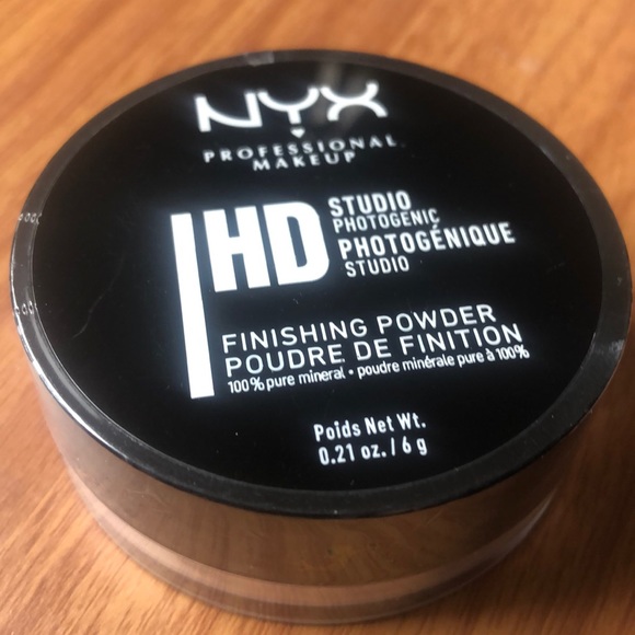 NYX Professional Makeup HD Studio Finishing Powder - Picture 11 of 12